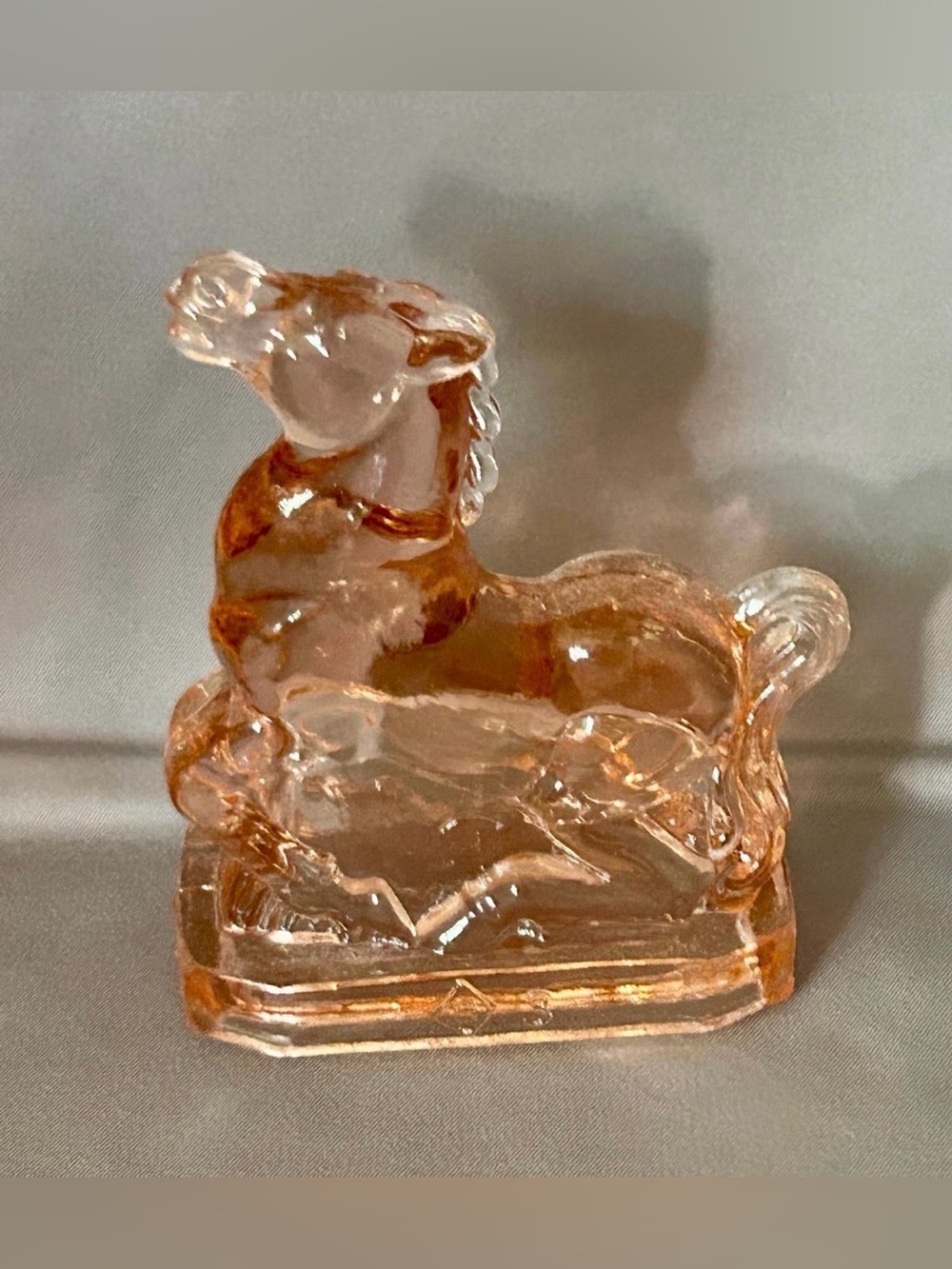 Boyd Art Glass Joey the Horse - Light Rose